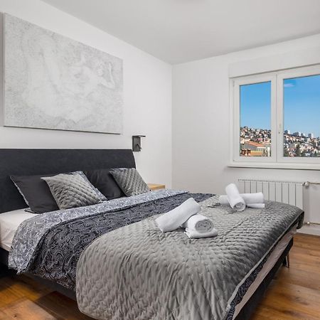 Aenei Delux Apartamento Rijeka Exterior foto