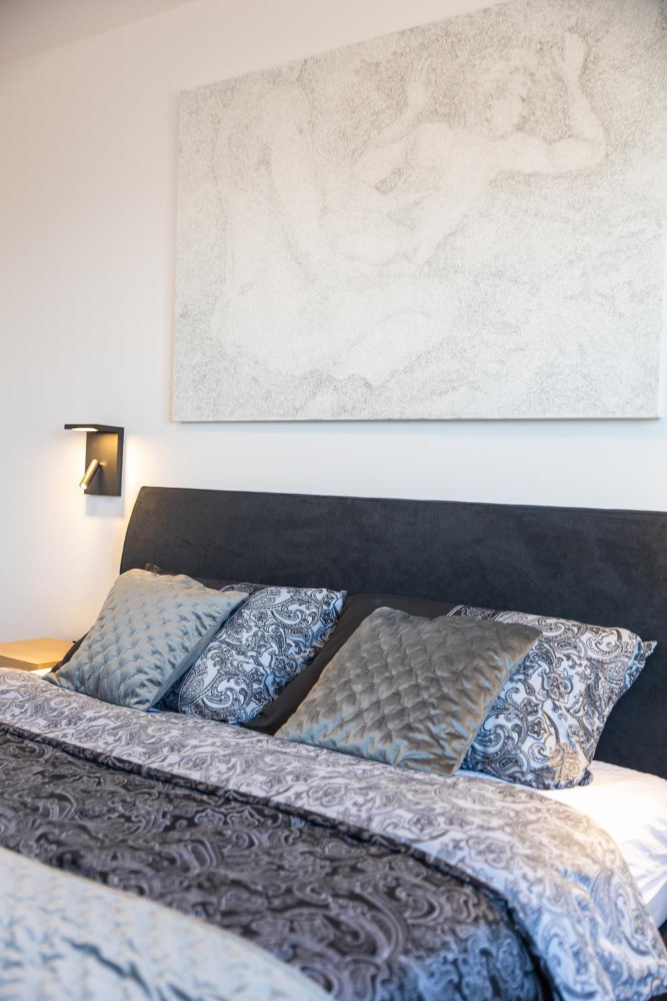 Aenei Delux Apartamento Rijeka Exterior foto