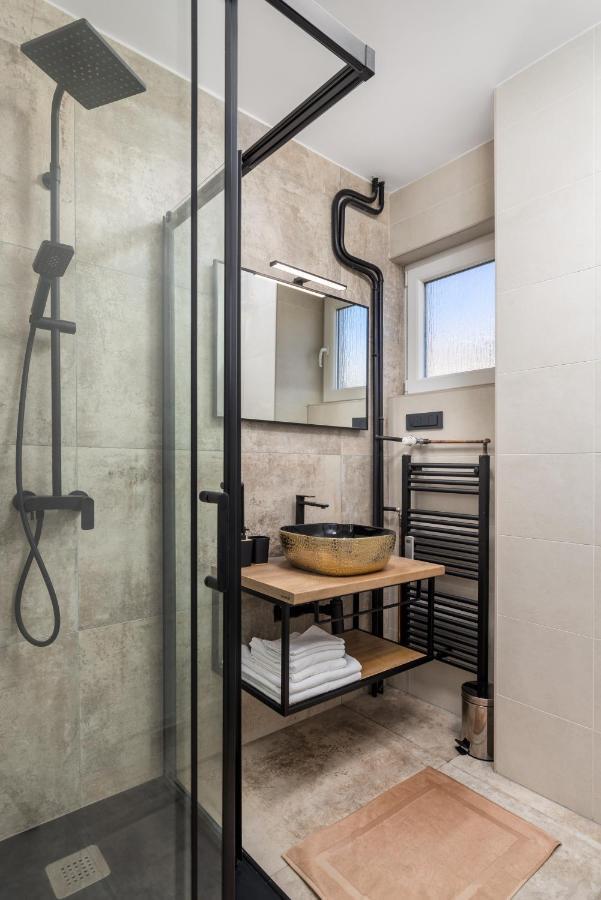 Aenei Delux Apartamento Rijeka Exterior foto
