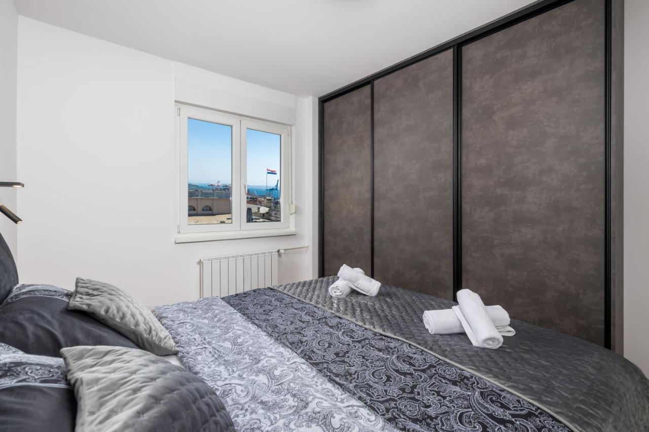 Aenei Delux Apartamento Rijeka Exterior foto