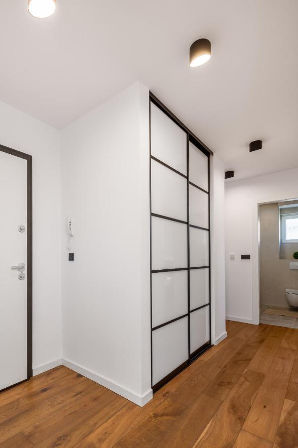 Aenei Delux Apartamento Rijeka Exterior foto