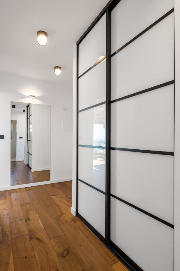 Aenei Delux Apartamento Rijeka Exterior foto